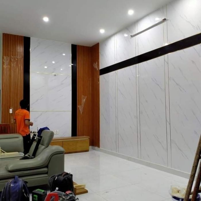 Kích Thước Tiêu Chuẩn Và Lý Do Chọn Nhựa Ốp Tường Giả Đá Cho Phòng Bếp